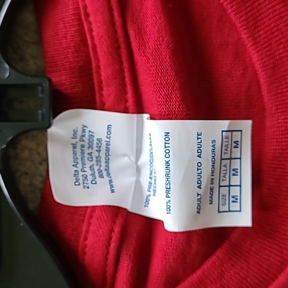 NWT DELTA PRO WEIGHT SANTA'S T-SHIRT - Picture 3 of 4